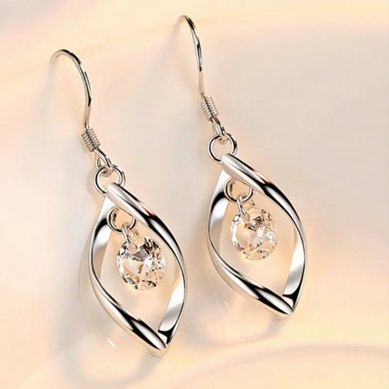 9402104619_1704562099