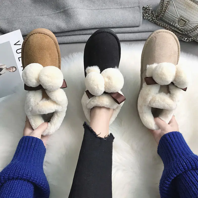 

Snow boots 2019 winter new Korean version of the wild student flat bottom plus velvet warm cotton shoes hair ball non-slip boots