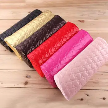 Günstig Neue Berufs Weiche Hand Ruht Waschbar Hand Kissen Schwamm Kissen Arm Rest Unterstützung Maniküre Nagel Werkzeug Ausrüstung Nagel Salon