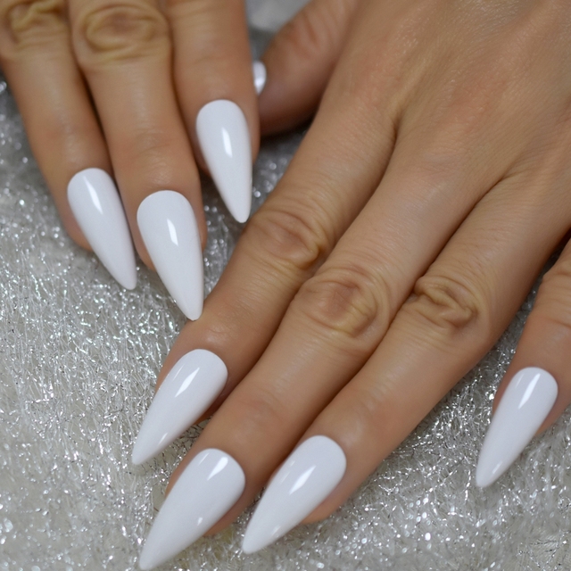3D Bling False Press on Nails Black Color Stiletto Wear Finished Wearable Full Cover Fake Nail Tips for Girls and Women