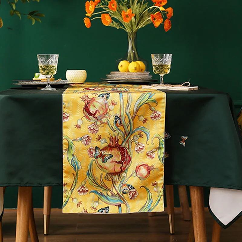 

American Country Satin Printed Table Runner Pomegranate Butterfly Pastoral Style Table Runner Cupboard TV Cabinet Cover Cloth