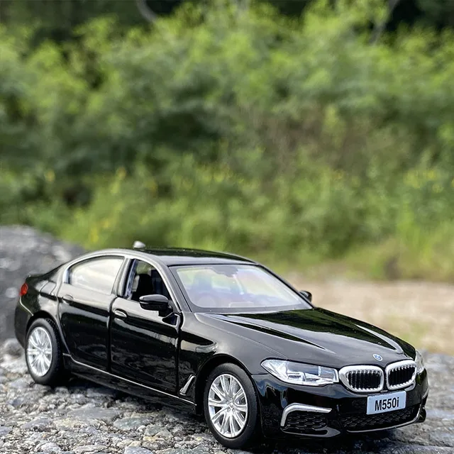 1:36 M5 M550i Car Model M2 M4 Alloy Car Model Diecast & Toy Vehicles Toy Car Metal Model Collection Simulation Children Toy Gift 1