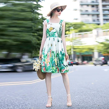 

2020 Summer New Women'S Sexy Beach Outing Casual Elegant Chic High Quality Printed Suspenders Dresses Knee Length