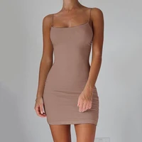 Tenue sexy pour femme petite, disponible en plusieurs couleurs, idéale pour des soirées ou des sorties décontractées. 5