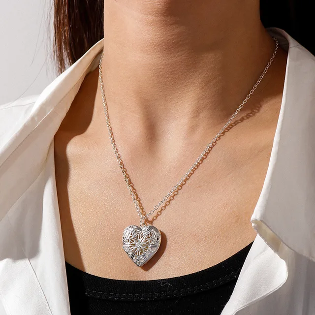 Collar de cadena de amor con corazón de melocotón dulce para mujer, Collar con colgante de caja de fotos en forma de corazón con apertura y cierre grabado hueco 5