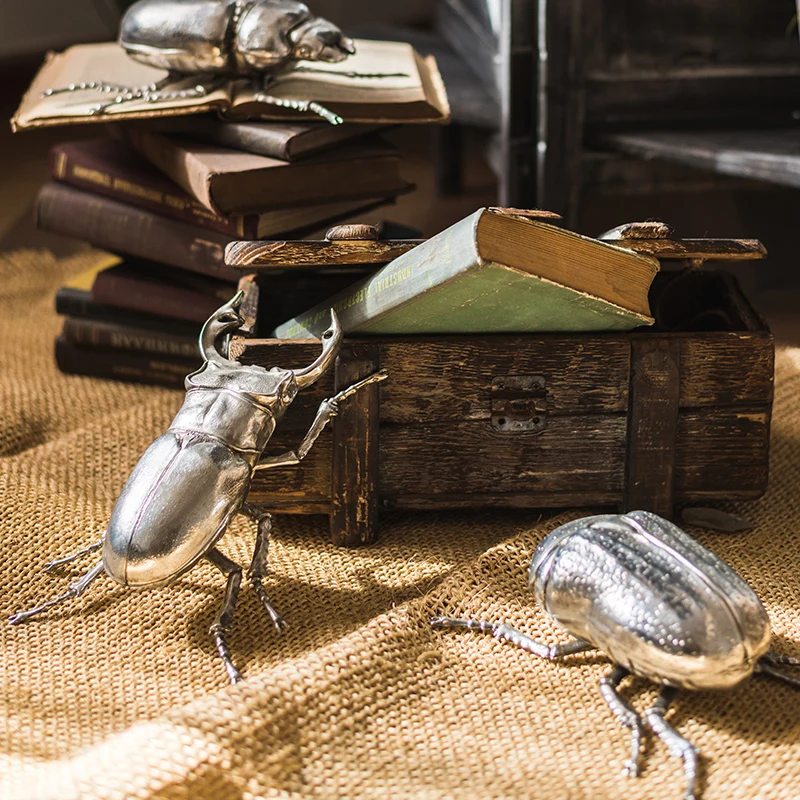 

Classical big beetle flower beetles pendant decorative ornaments wall desktop decoration animal imitation metal resin crafts