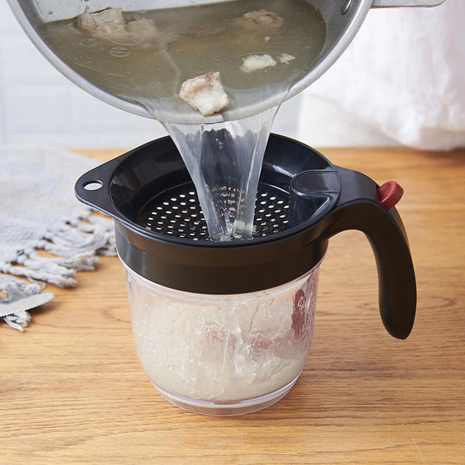 1L Kitchen Oil Filter Kitchen Oil Filter Pot Soup Grease Strainer Separator Plastic Oil Storage Grease Strainer Pot Kitchen Tool