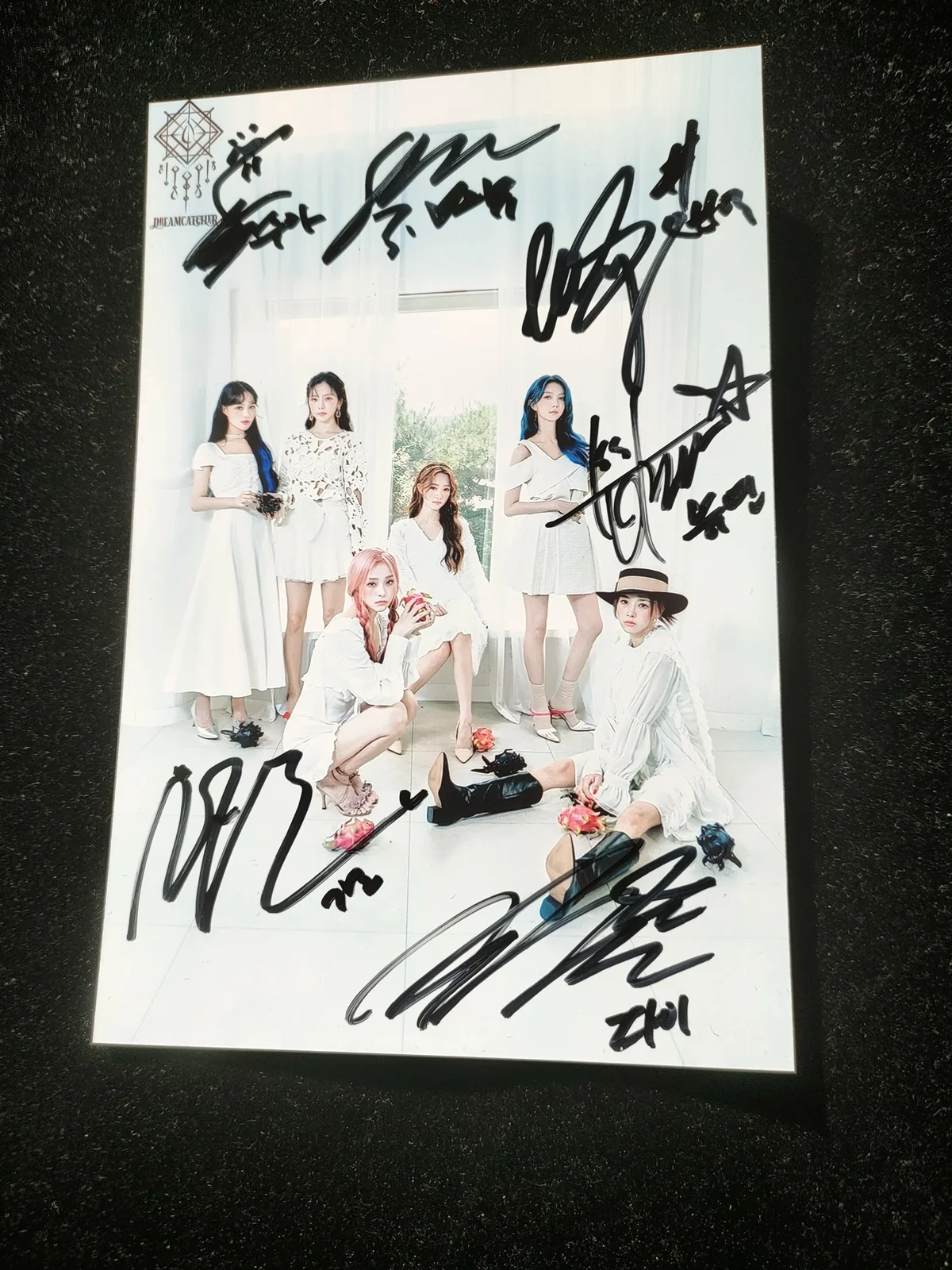 DREAMCATCHER Autographed Signed Photo Pictures K-POP Collection 4