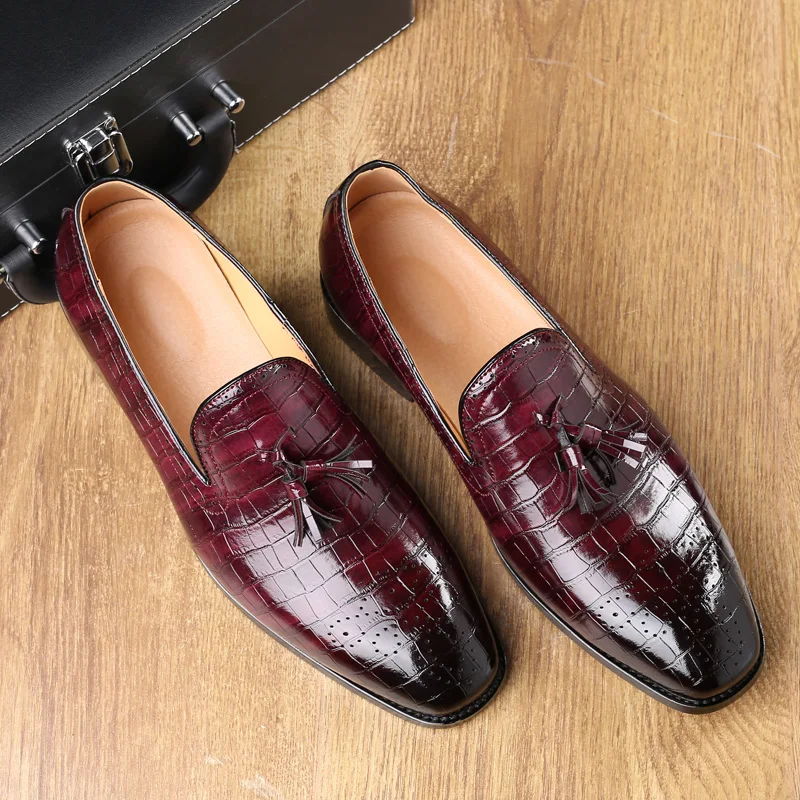 Japanese Style Vintage Casual Men Shoes Leather High Quality Formal Dress Shoes Loafers Business Wedding Tassel Brogue
