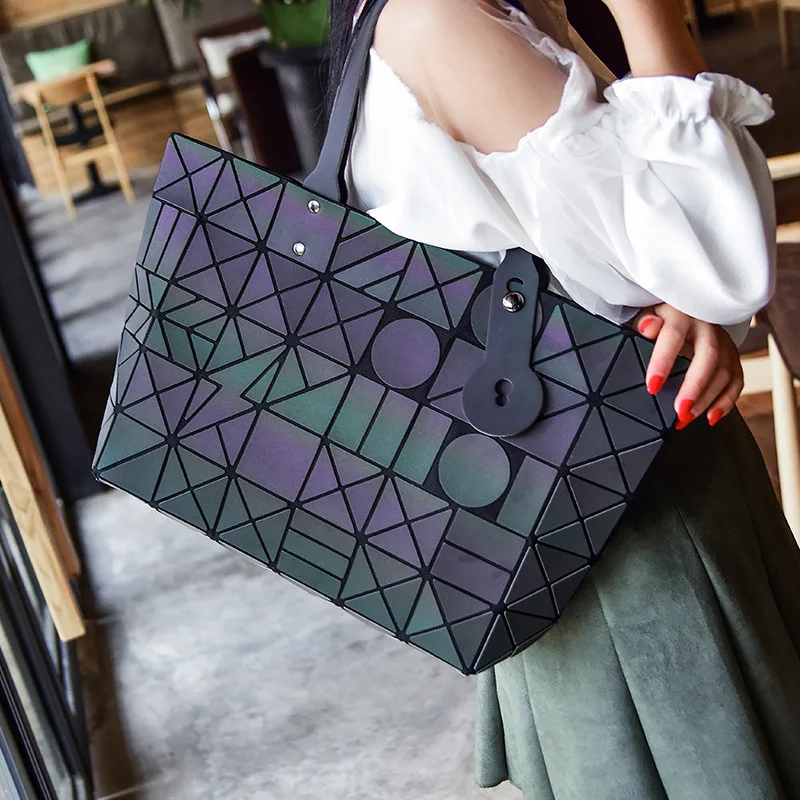 

2019 New Style Night Light gong xuan Geometry Bag Korean-style Fashion Shoulder Women's Handbag