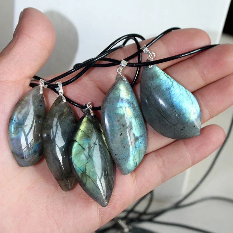 Natural Labradorite Pendentif Naturel Cristal Collier Pendentif Guérison Pierre une