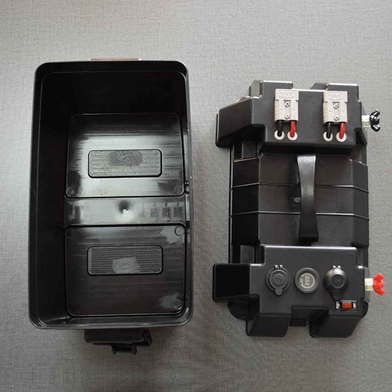 

PORTABLE STORAGE BATTERY BOX WITH USB CHARGER & 12V SOCKET SOCKET & VOLTMETER