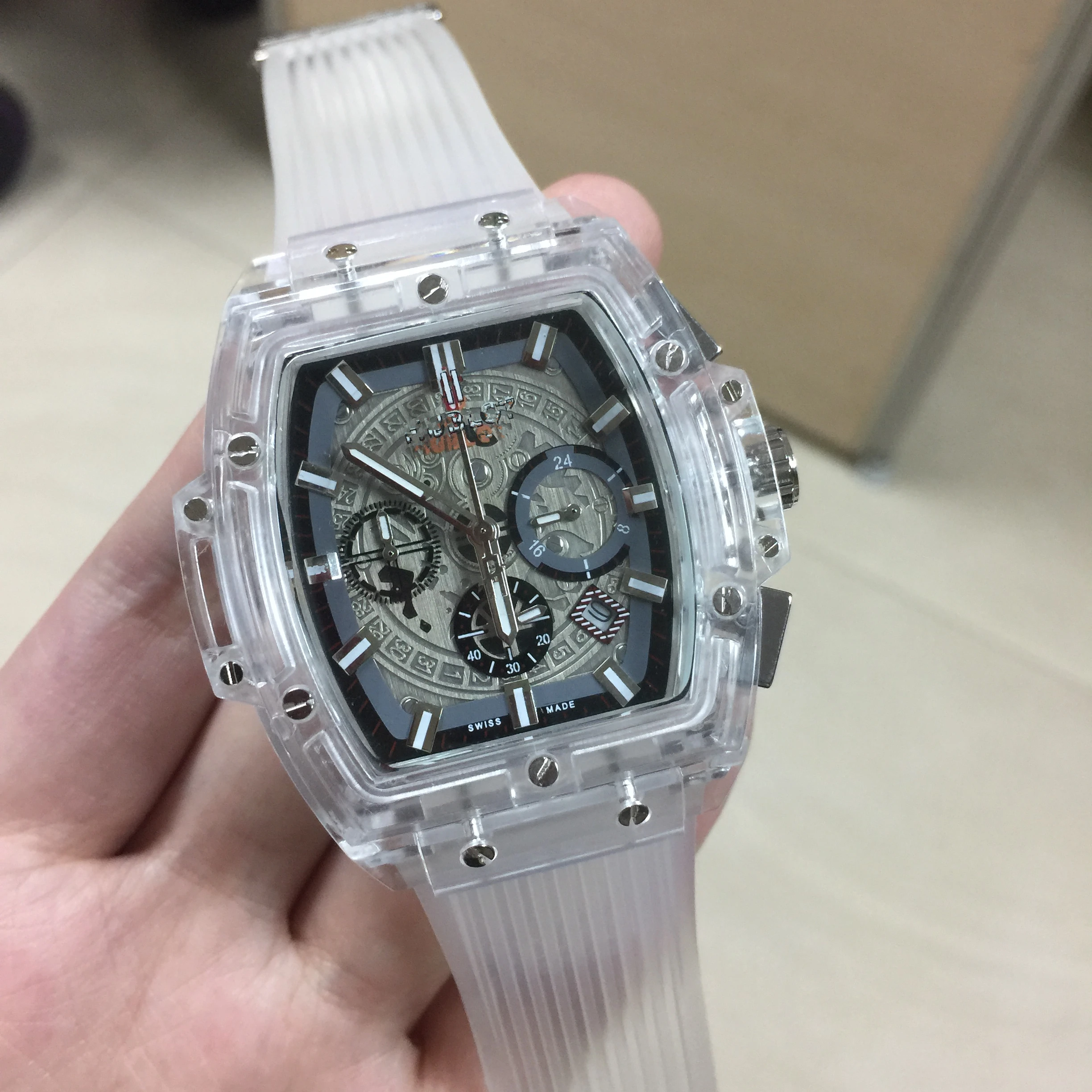 

Luxury Brands Mens Watches Luxury Personality Waterproof Sport Wrist Watch Men Chronograph Quartz Military Silicone Band BIGBANG