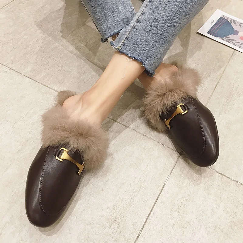 Shoes Woman Winter Slippers Luxury Slides Pokemon Plush Cover Toe Platform Mules Women Designer Fur New Flat Basic Cotton