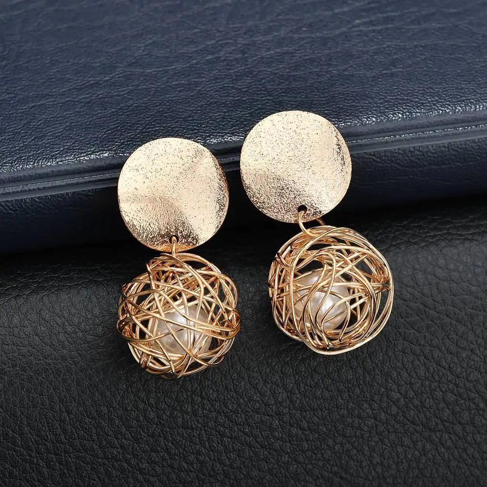 

Fashion Geometric Earrings For Women Simple Round Metal Pieces Ball Stud Earrings Golden Color Party Wedding Gift Ear Jewelry