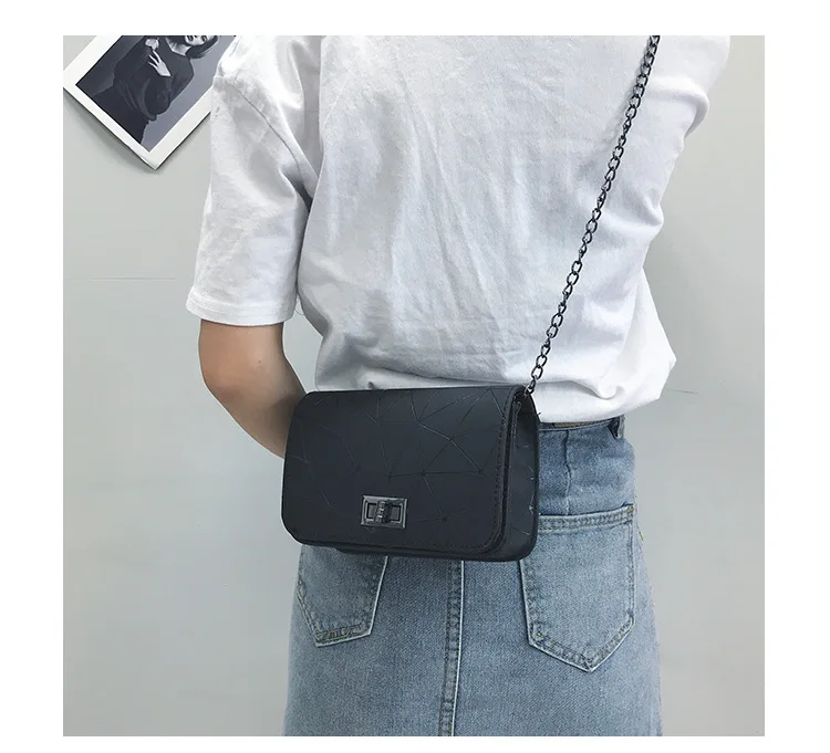 12559022012_1890144881