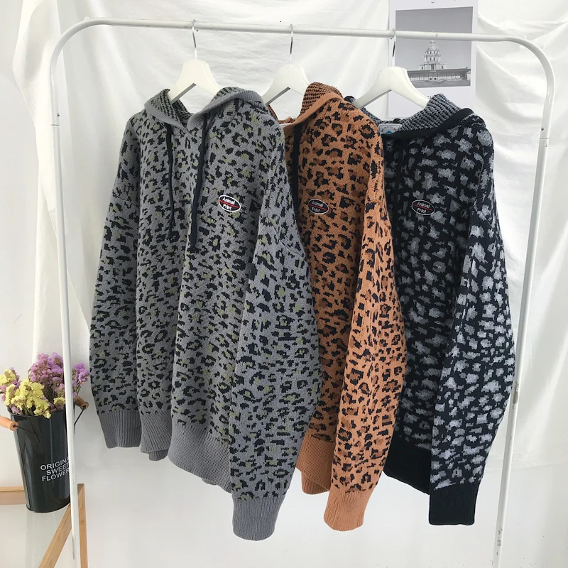 Winter Leopard Sweater Men Warm Fashion Print Casual Hooded Sweaters Man Sweter Clothes Loose Long-sleeved Pullover Men M-2XL