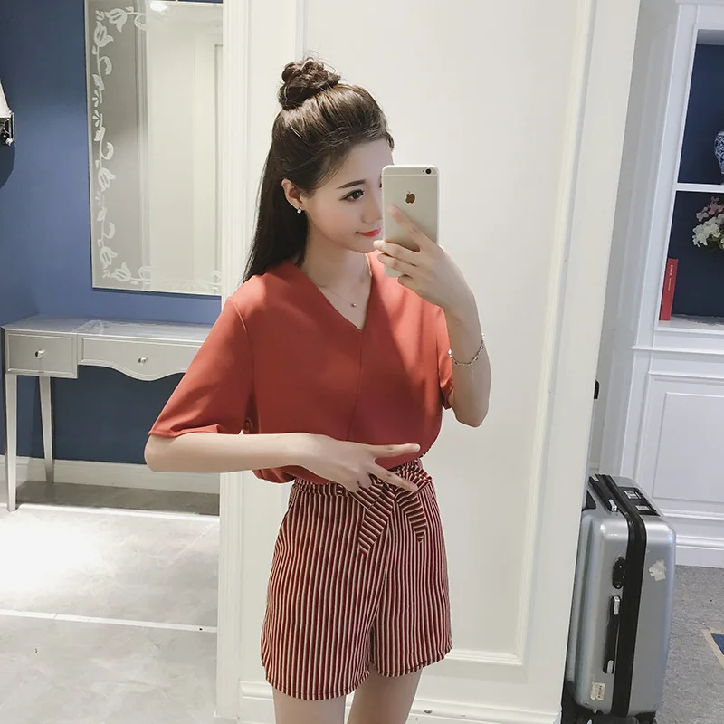 

2017 Summer New Style Korean-style V-neck Chiffon Blouse Tops + Stripes Shorts Two-Piece Set