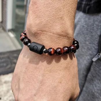 

personalized 12 Zodiac Sign Constellation Charm Red Tiger Eye Beaded Bracelet Name Engraving Unisex Stretch Bracelets 8mm DB290