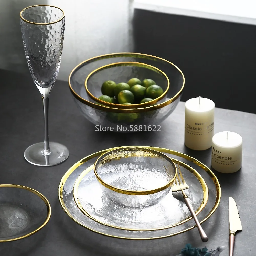 Lot De 13 Pièces En Verre - Assiettes, Coupelles, Bols, Carafe (occasion)
