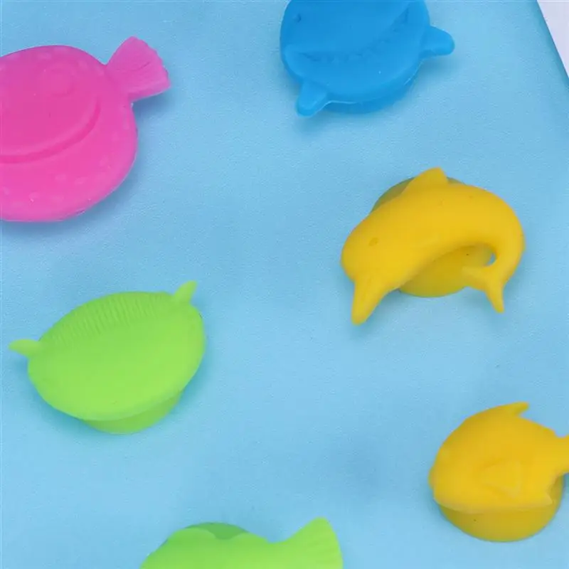 12pcs/set Creative Wine Glass Charm Silicone Marine Animal Suction Cup Drink Glass Charm Bar Accessories For Party Random Color