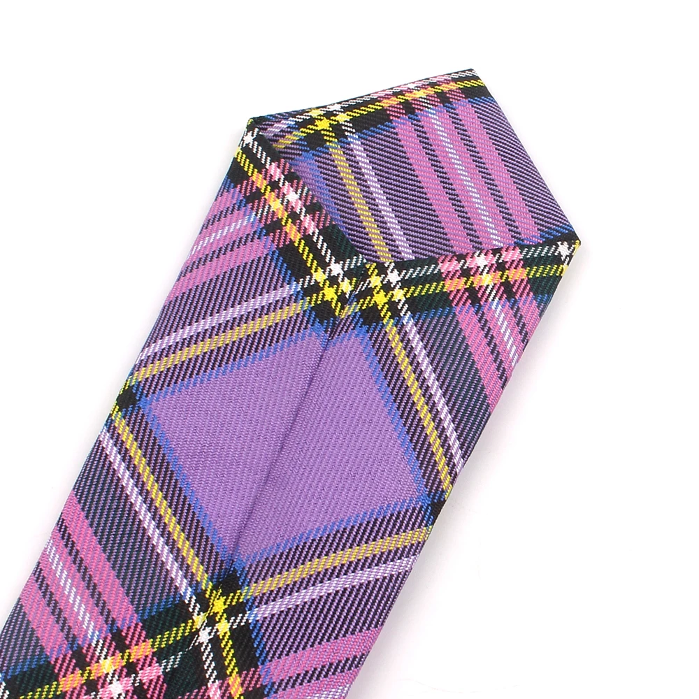 Рисунок 5 - Галстук клетчатый