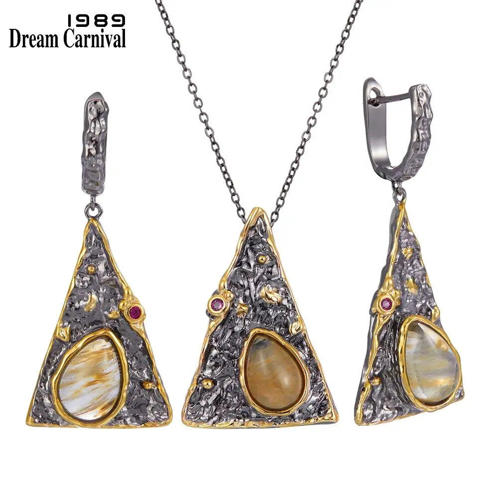 

DreamCarnival1989 New Arrivals Women Pendant Necklace Earrings Set Pyramid Look Water Melon CZ Jewelry Black Gold Color EP3998S2