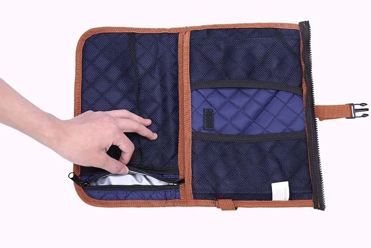 9000977787_456372804
