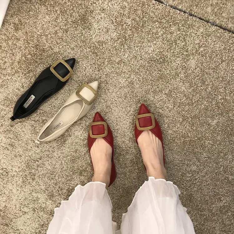 

Women's shoes 2019 new pointed flat shallow mouth buckle fashion soft bottom comfortable flat shoes
