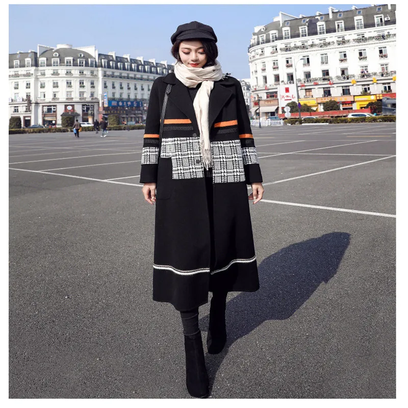 

2019 new women's autumn and winter large size long woolen coat female stitching hit color houndstooth over the knees woolen coat