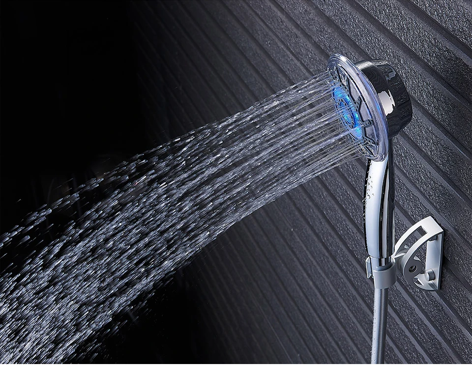 Новый светодиодный светильник чистый вертикальный душ в ванную голову контроль температуры водосберегающий опрыскиватель накладной