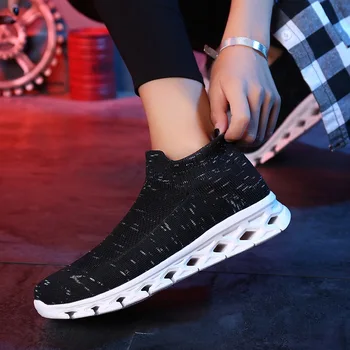 

2019 New Men & Women Breathable Running Shoes Outdoor Jogging Walking Lightweight Shoes Comfortable Male Sports Sneakers