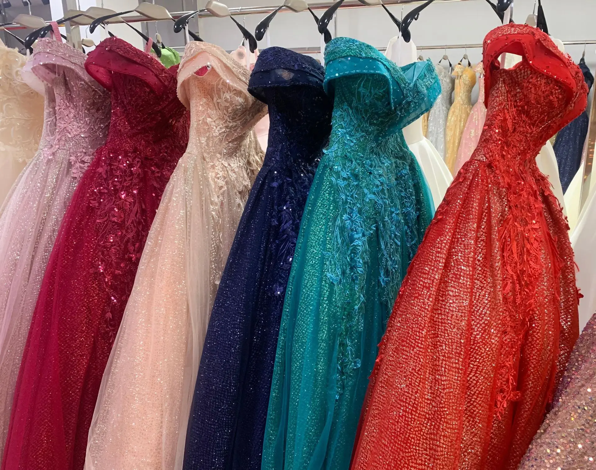 Pink Vestidos Luxury Sequin Quinceanera Dress Classic Off Shoulder Ball Gown Party Dress Robe De Bal Prom Customize