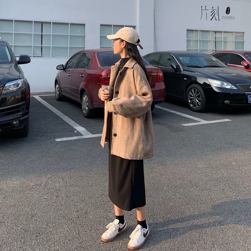 Factory Price Autumn And Winter New Style Korean-style BF Style Loose Retro Plaid Woolen Coat Student Woolen Overcoat