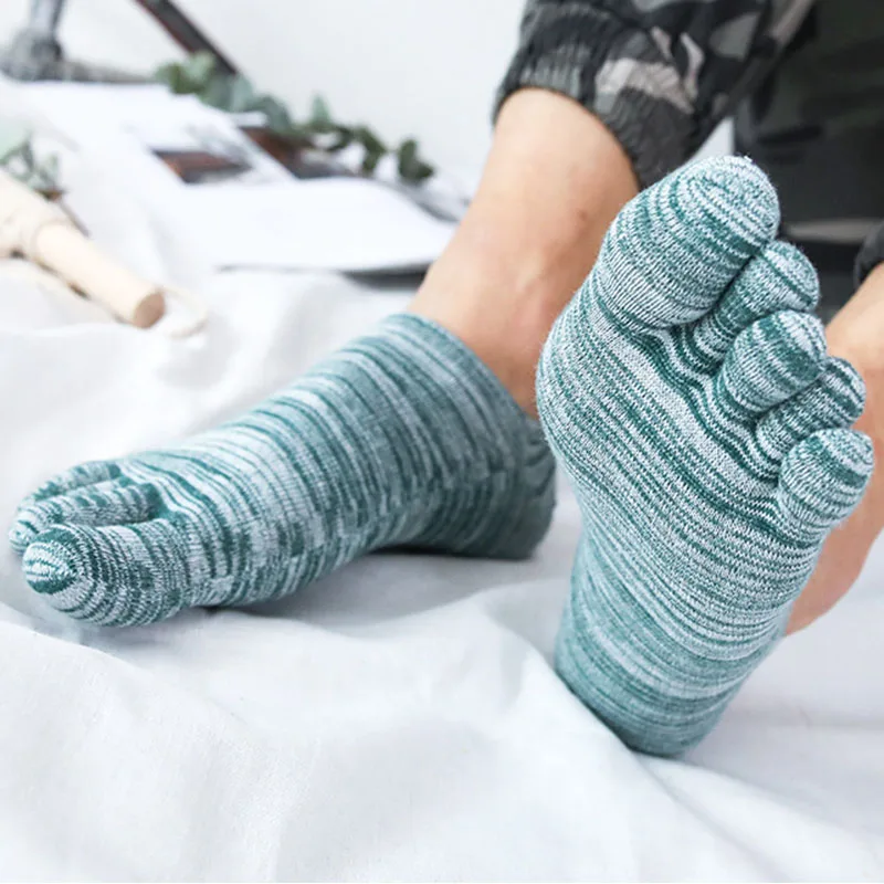 5 Pairs Man Invisible Boat Socks with Toes Retro Cotton Breathable Deodorant Low Cut Non-Slip 5 Finger Socks Harajuku Fashions