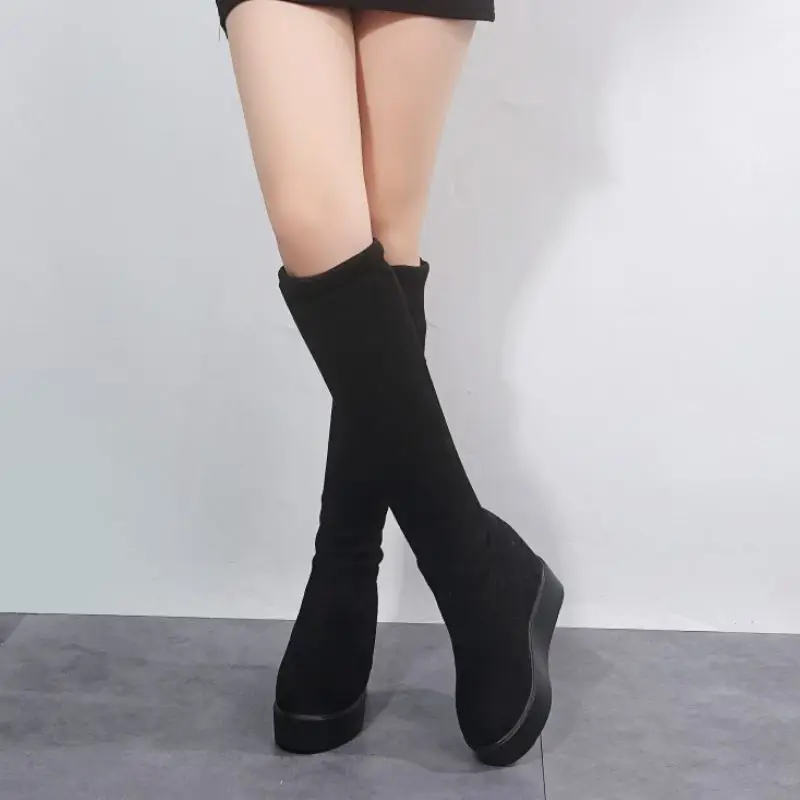 Coolcept/простые высокие женские сапоги на толстой подошве; зимние сапоги до колена на платформе; однотонная женская обувь черного цвета; Размеры 35-39
