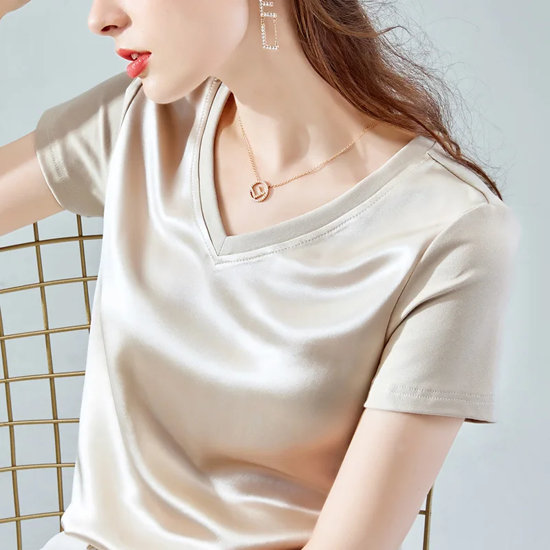 

High Quality Soft Cotton Satin Female T-shirt Summer 2020 Korean Style V-Neck Short Sleeve T Shirt Women Tops New Camiseta Mujer