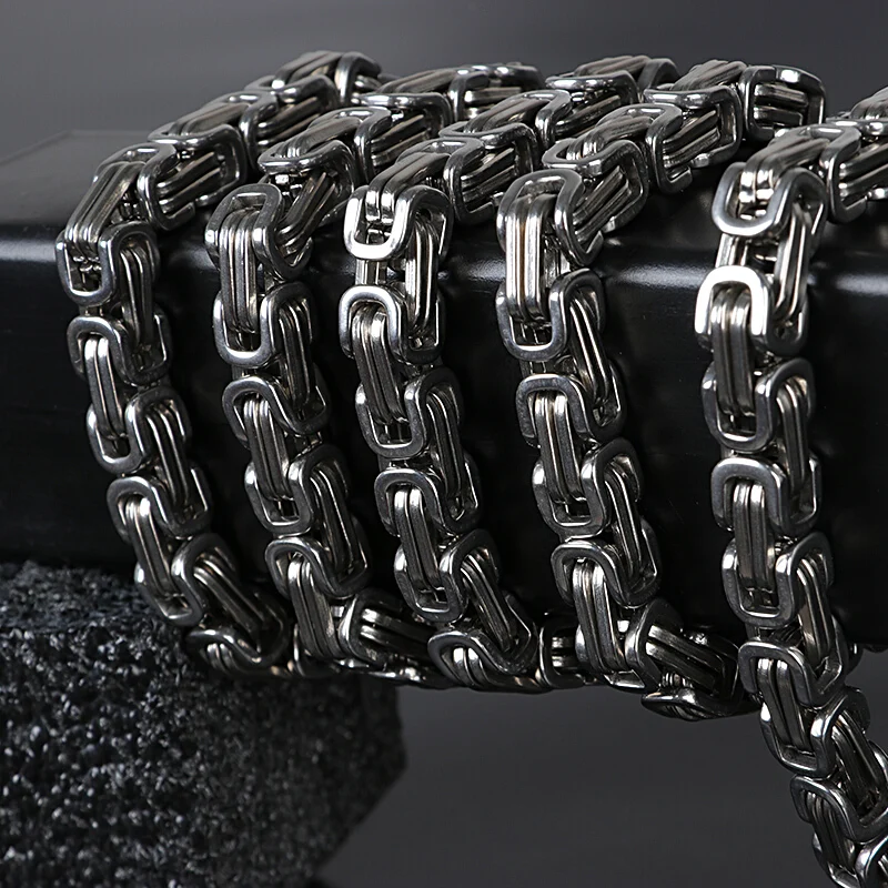 Koop Zelfverdediging Kung Fu Zweep Kiel Titanium Stalen Armband Rvs Mannelijke Zelfverdediging Gereedschap Auto Zweep Draagbare