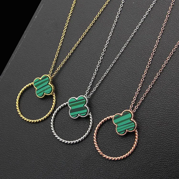 

Titanium steel jewelry explosion models four-leaf clover personality fashion twist necklace ladies Korean chain 2019 new hot