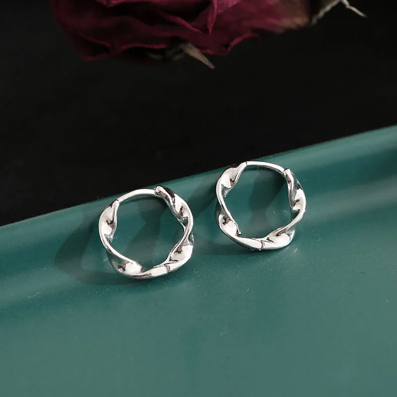 Silver Color Korean Twisted Earrings Simple Temperament Exquisite XIYANIKE Semale Sexy Jewelry Gift Cерьга silver earrings