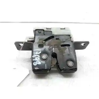 

8200947699 TRUNK LOCK/PORTON RENAULT SCENIC II