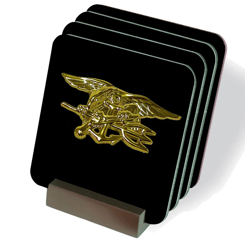 

Golden American Seal Badge Fur Seal Commander Badge Skills Army Fan Metal Logo Epaulette Cap badge Emblem