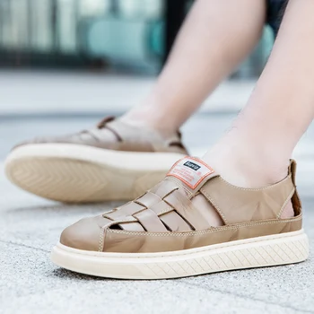 

2020 summer new men's sandals casual Roman beach sandals summer leather breathable toe hollow leather shoes