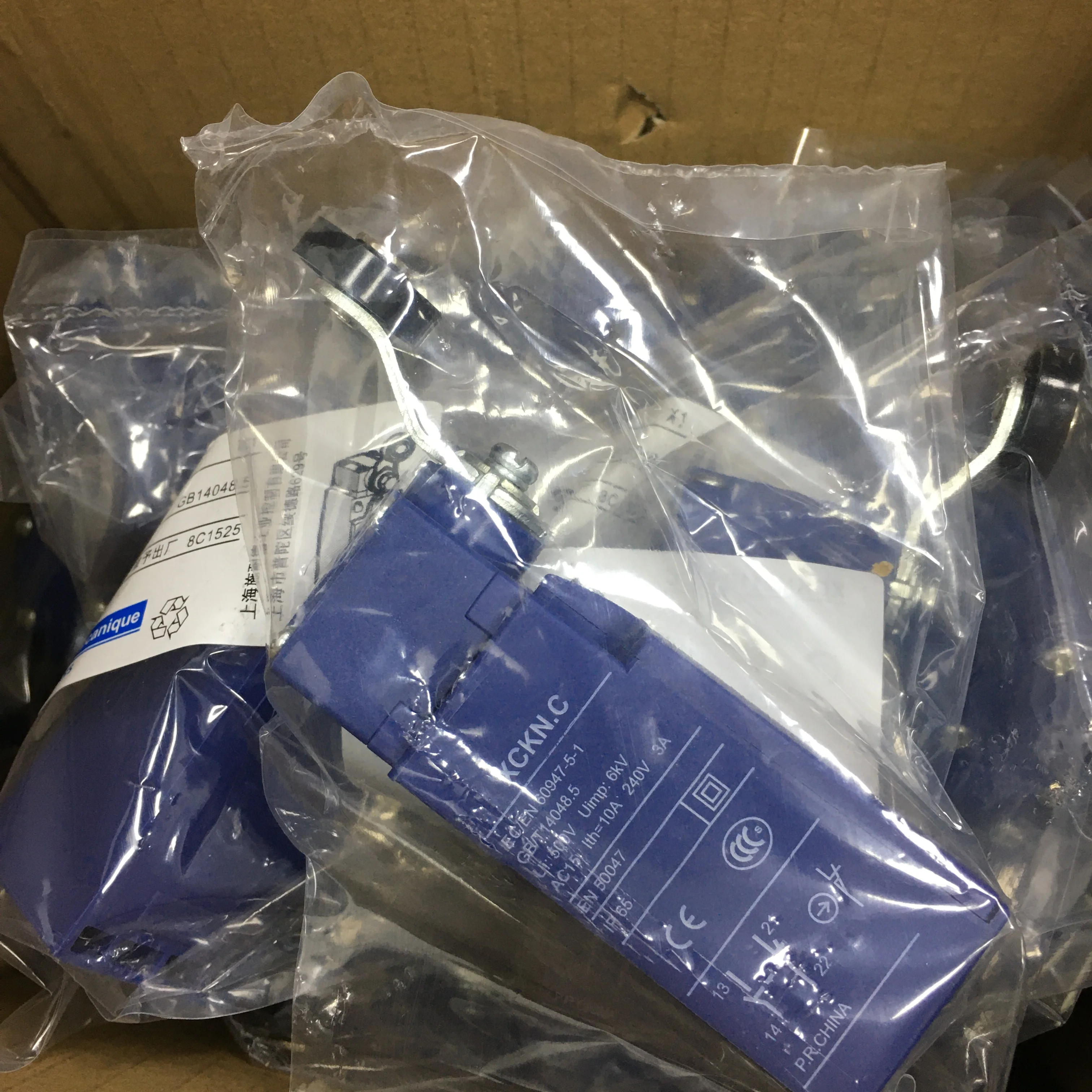 

XCKN2118P20C Limit switch