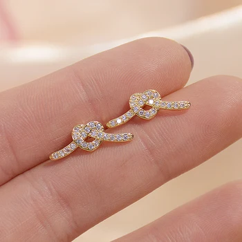 Ins Hot Sale Design Staggered Heart Earring for Women Romantic Cute Micro Inlaid Zirconia Stud Earrings for Bridal Accessories