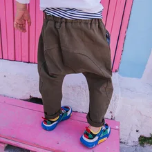 Детская одежда; сезон весна-осень; новые стильные брюки; повседневные брюки для мальчиков; детские шаровары; осенние свободные брюки в Корейском стиле для маленьких детей