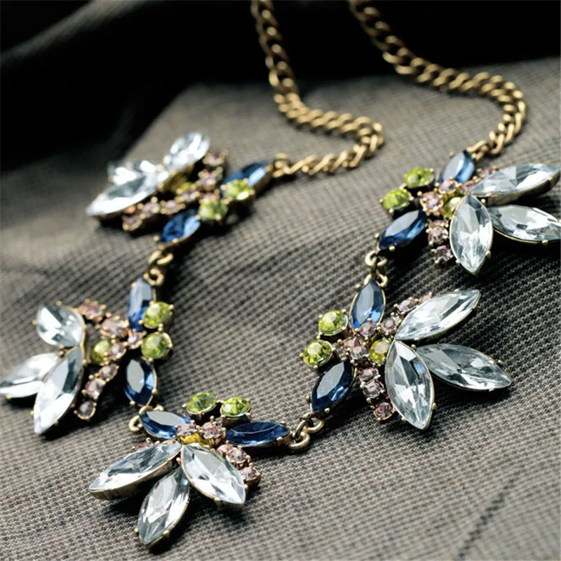 Luxury Big Rhinestone Statement Necklace Vintage Crystal Flowers Collar Necklace Gold color Big Choker Necklace for Women