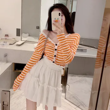 

Button Striped Print Women Sweater Autumn Knit Sweater Short Cardigan Long Sleeve Casual Warm Loose Sweater Cardigan