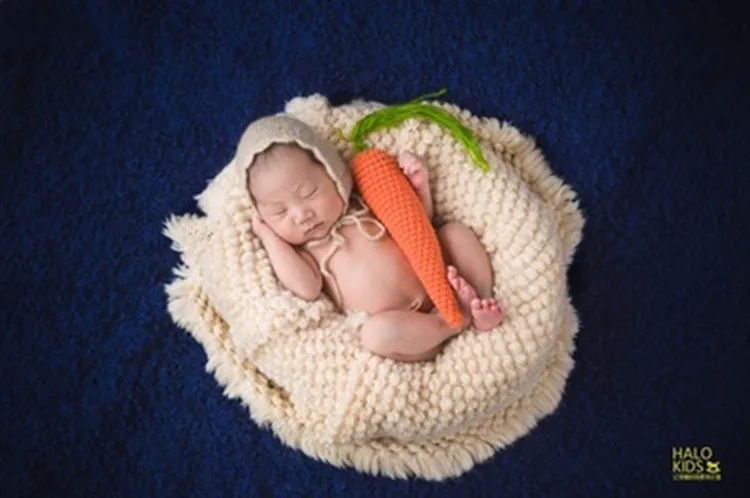 

New Kids Photo Projects Baby Photo Multicolored Pillow Studio Photo Modeling Assistant