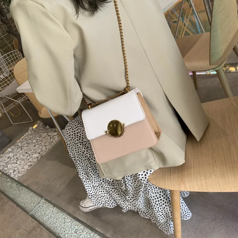 

The new woman 2019 summer new texture lady chain oblique satchel port style is simple to build a small square bag